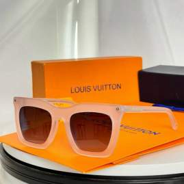 Picture of Louis Vuitton Sunglasses _SKUfw77169653fw